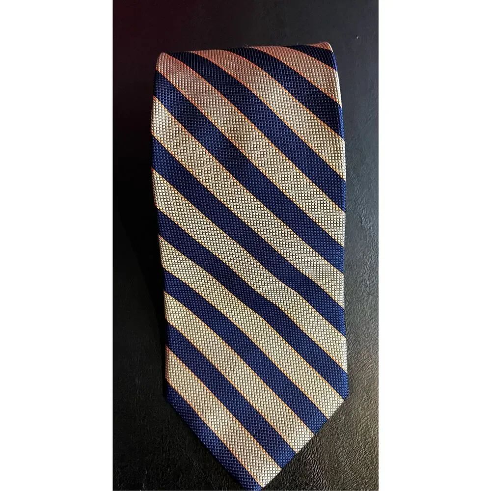Brooks Brothers tie